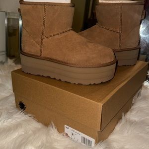 Brand New Classic Mini Platform Uggs